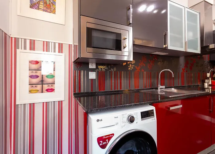 Central Lisbon Vintage & Modern Apartment